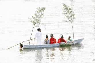 鉾流神事
